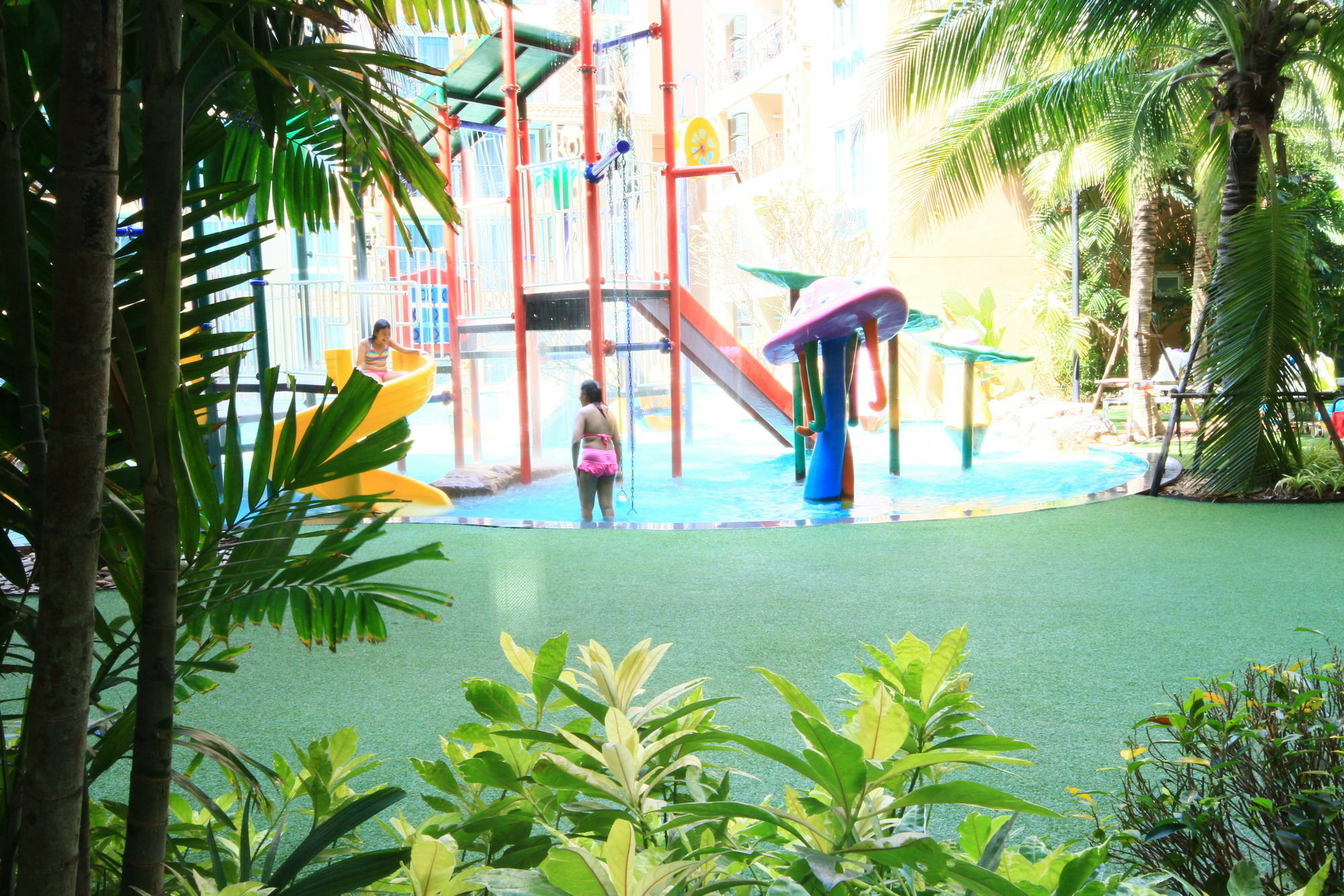 Atlantis Condo & Water Park Pattaya By The Sea Dış mekan fotoğraf
